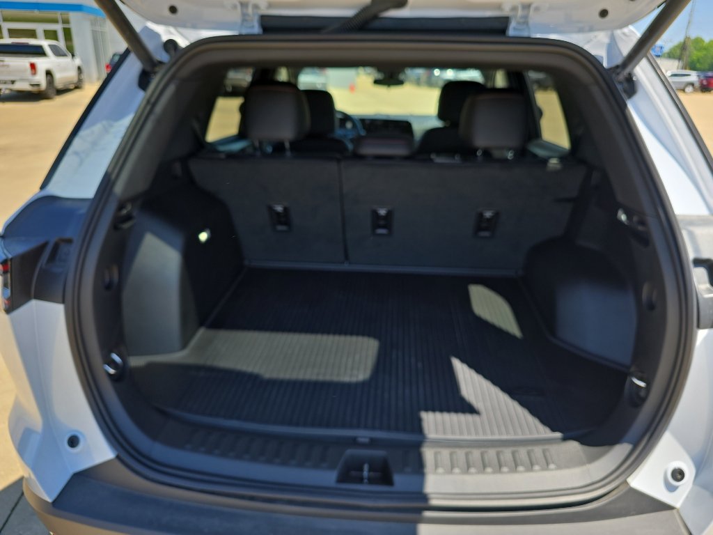 Used 2026 Chevrolet Equinox RS w/ LPO, Floor Liner Package FWD image 13