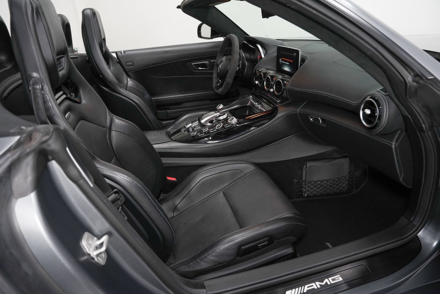Used 2018 Mercedes-Benz AMG GT C image 2
