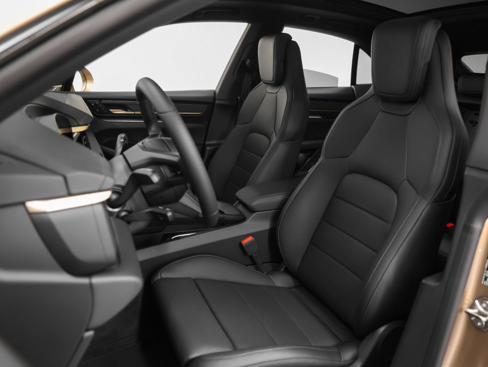 New 2025 Porsche Macan 4S Electric image 5