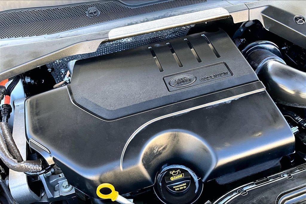 Certified 2022 Land Rover Discovery Sport SE R-Dynamic AWD/4WD image 29