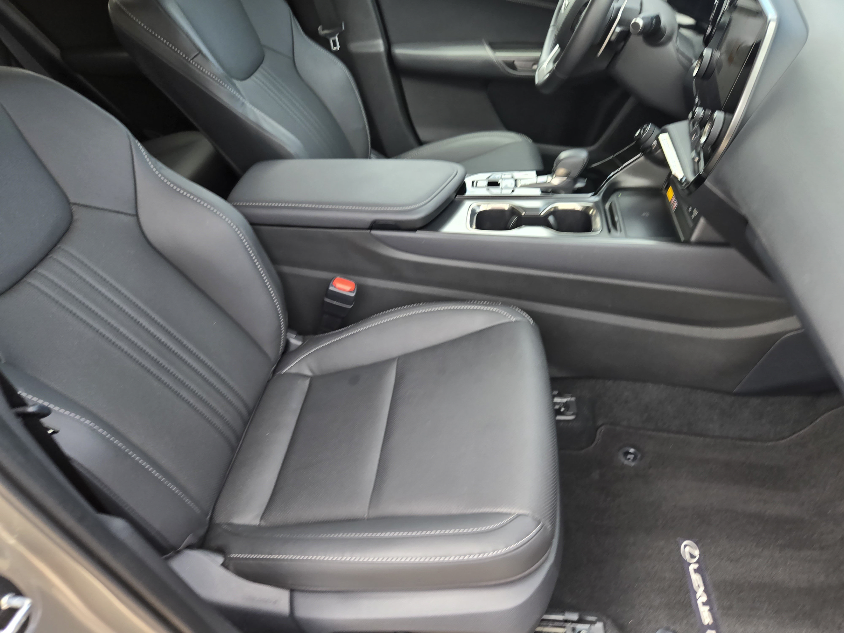 Used 2026 Lexus NX 350 AWD image 9