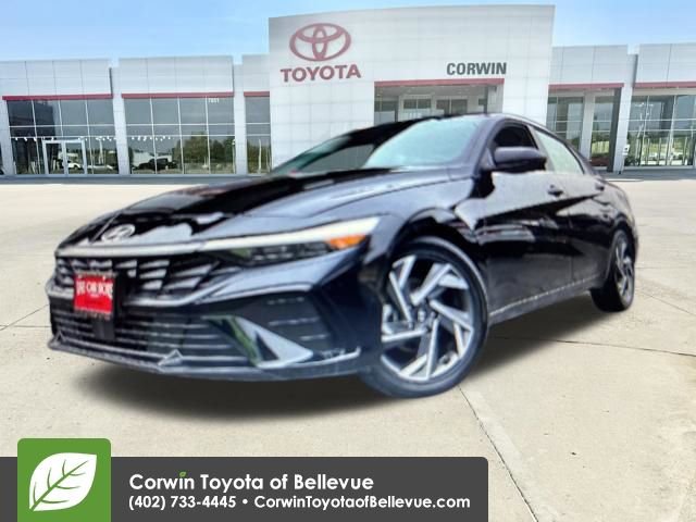 Used 2025 Hyundai Elantra Limited image 1