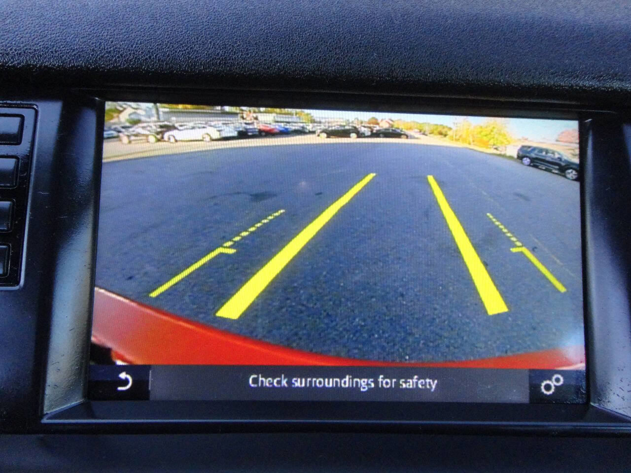 Used 2017 Land Rover Discovery Sport HSE image 9