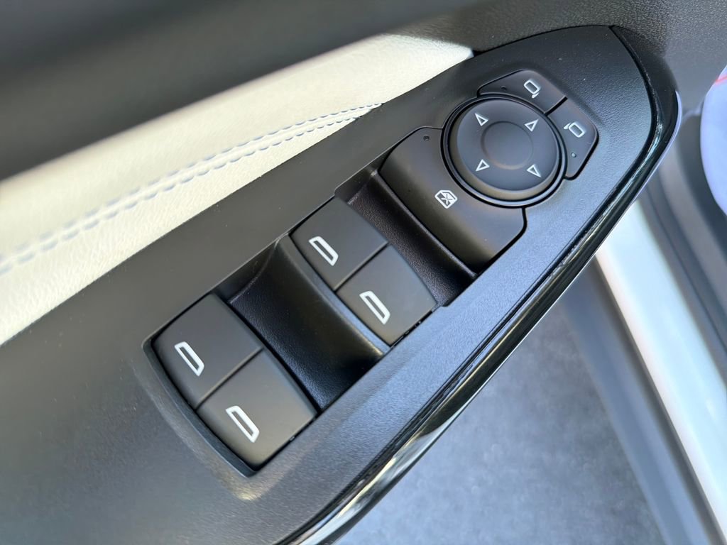 New 2025 Chevrolet Trax LT w/ LT Convenience Package image 11