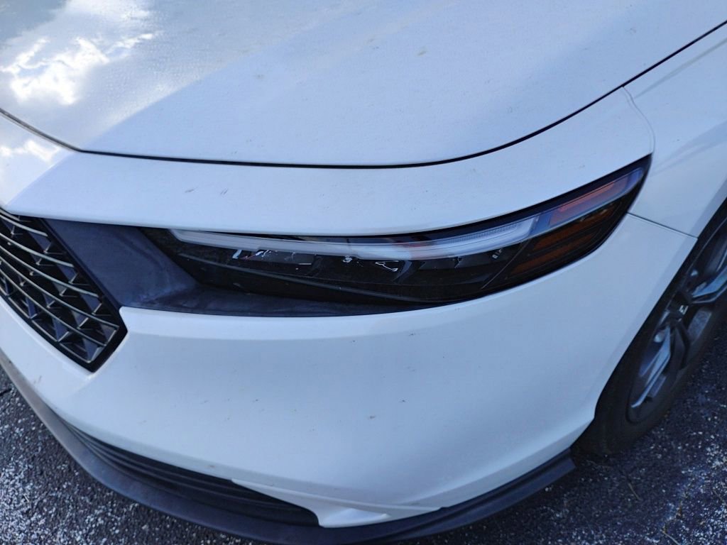 Used 2023 Honda Accord EX image 9