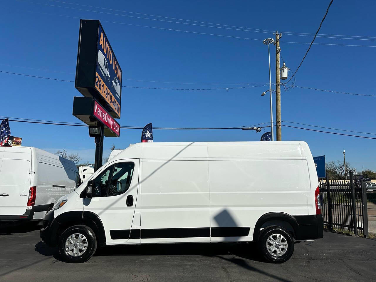 Used 2024 RAM ProMaster 2500 w/ Quick Order Package 22G SLT image 4