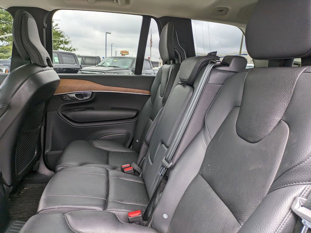 Certified 2023 Volvo XC90 T8 Plus w/ Protection Package Premier image 13