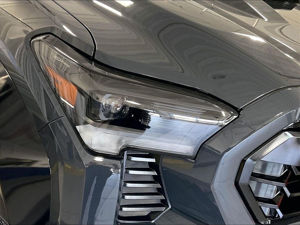 Used 2025 Toyota Tacoma TRD Pro AWD/4WD image 34