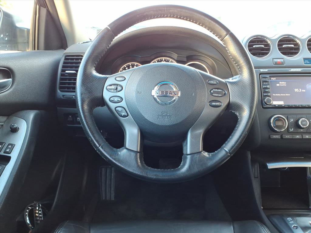 Used 2012 Nissan Altima 3.5 SR w/ Sport Pkg FWD image 5
