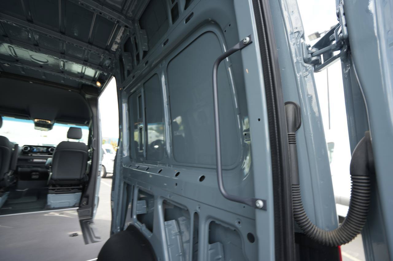 New 2026 Mercedes-Benz Sprinter 2500 image 10