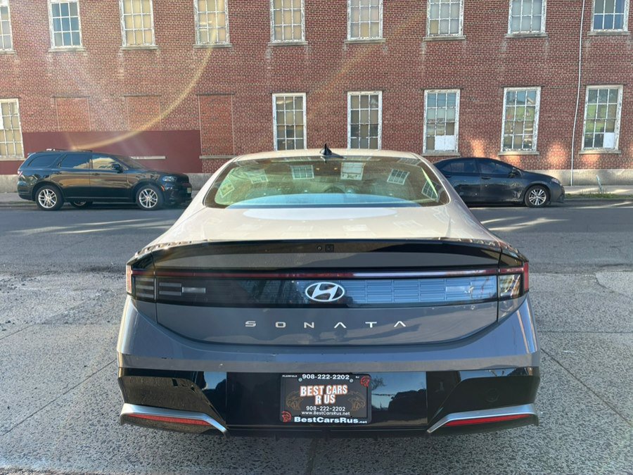 Used 2024 Hyundai Sonata SEL FWD image 5