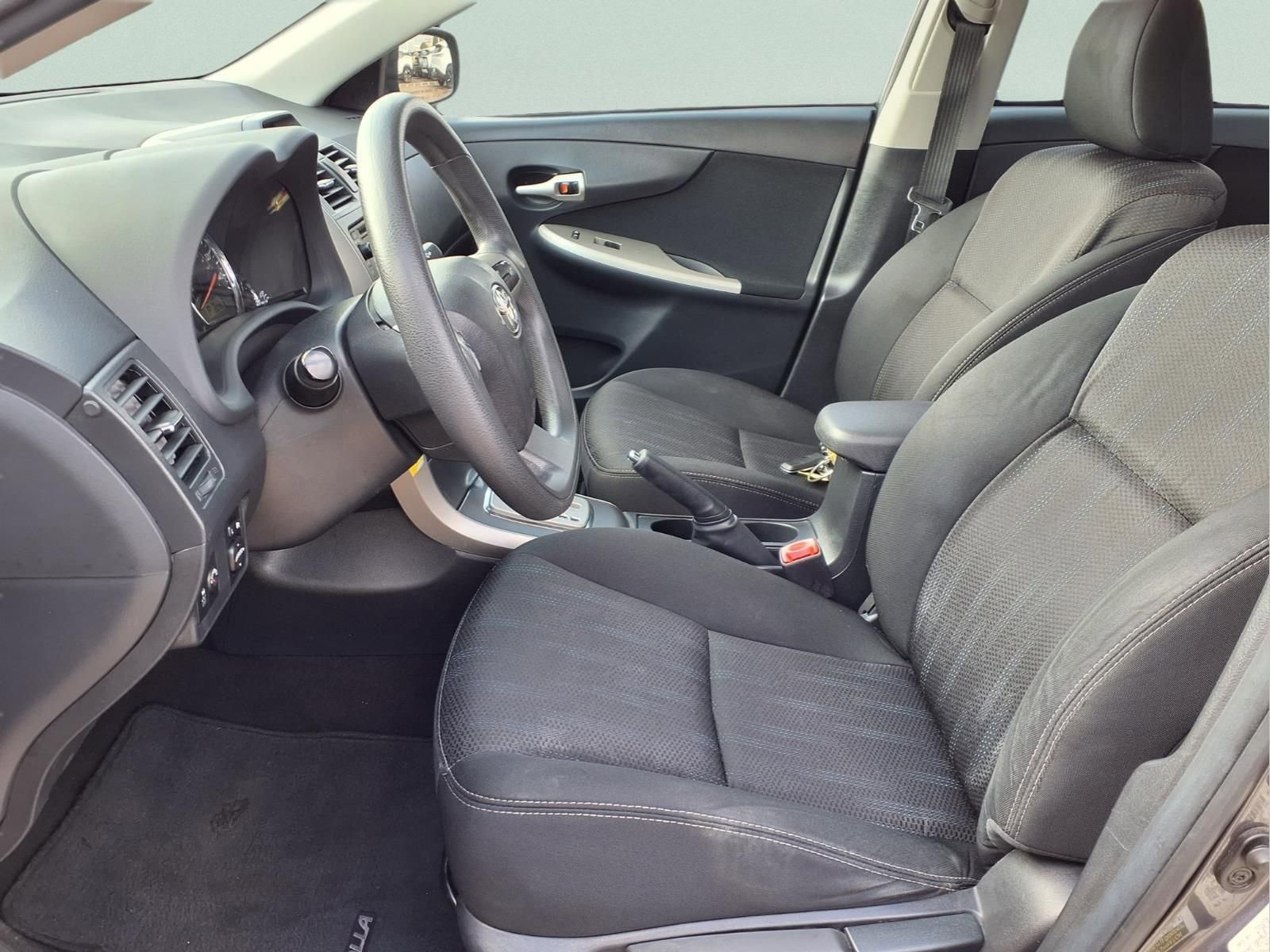 Used 2013 Toyota Corolla S w/ Premium Pkg image 11