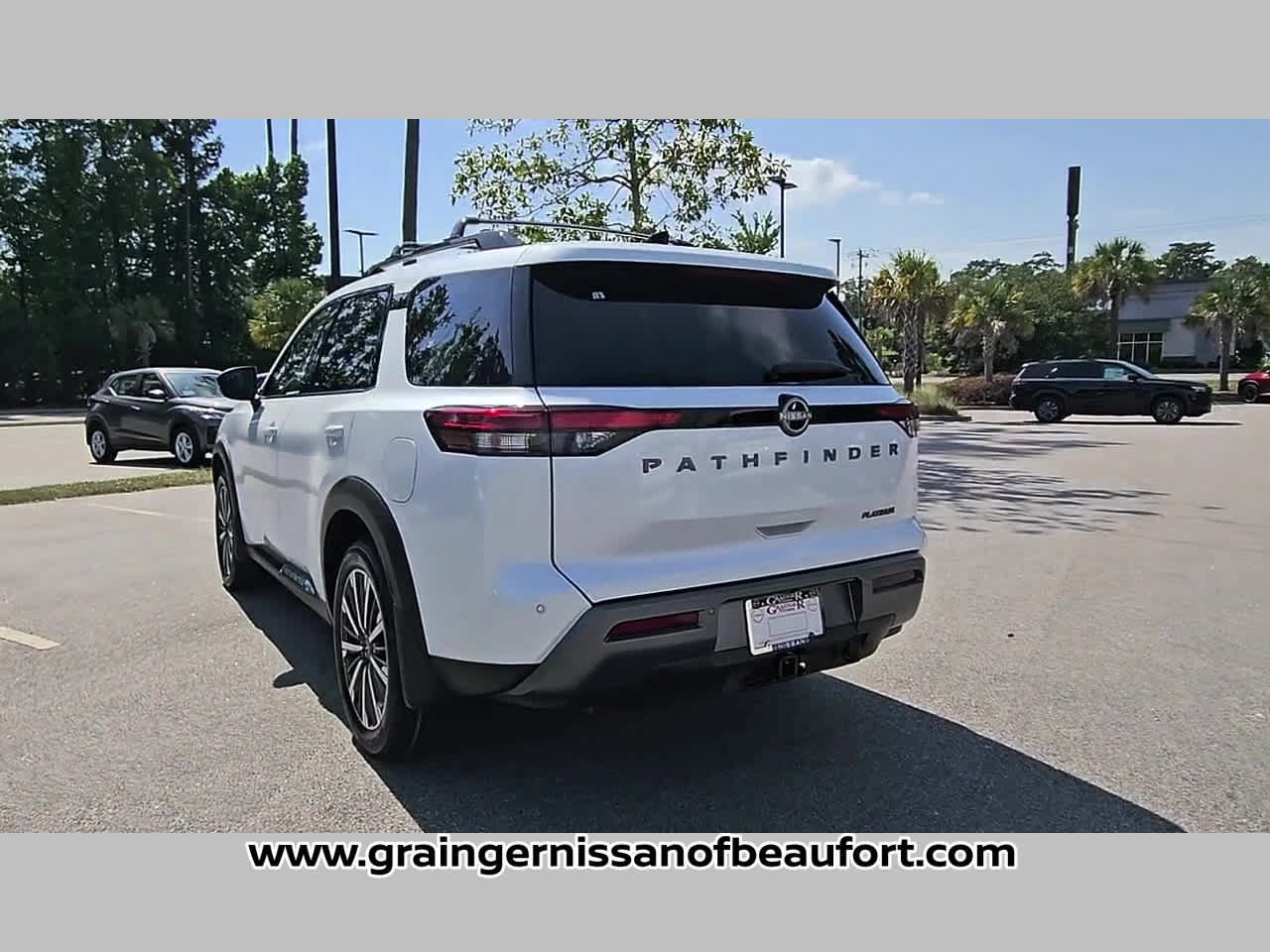 New 2026 Nissan Pathfinder Platinum FWD image 28