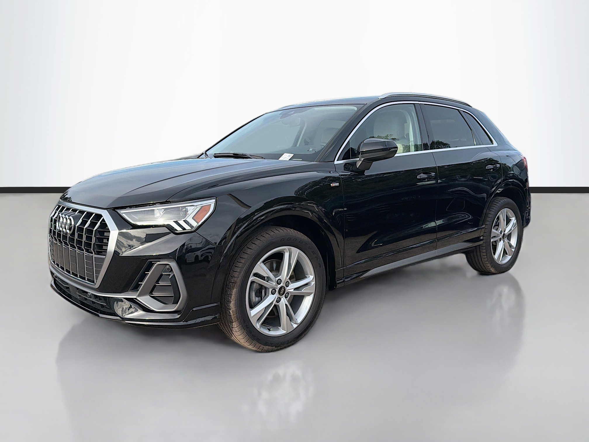 Certified 2024 Audi Q3 2.0T Premium Plus image 7