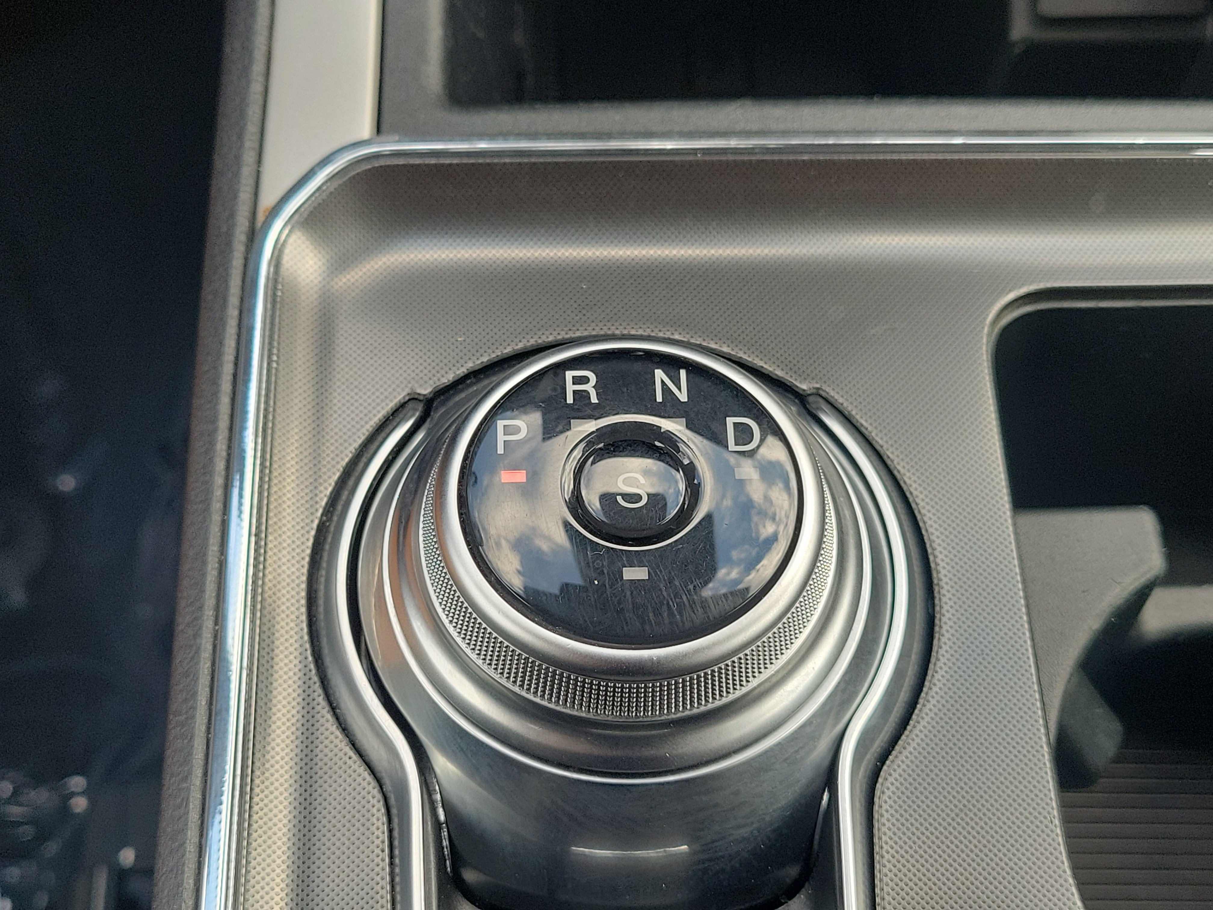 Used 2024 Ford Edge ST-Line AWD/4WD image 27