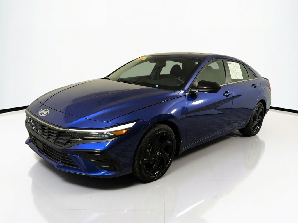 Used 2026 Hyundai Elantra SEL Sport Premium FWD image 11