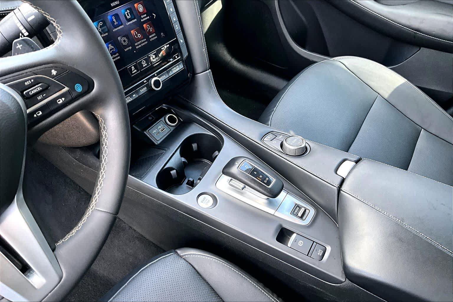 Used 2023 INFINITI QX50 Luxe FWD image 17