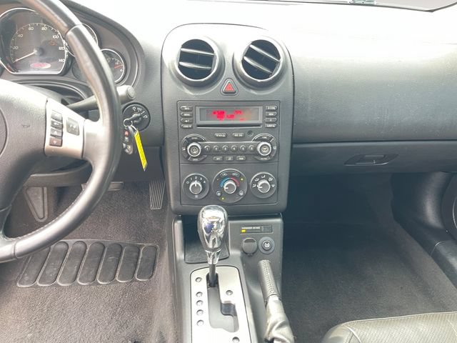 Used 2009 Pontiac G6 GT w/ Sun And Sound Plus Package FWD image 10