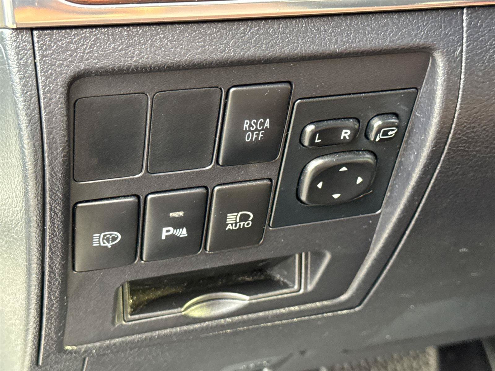 Used 2016 Toyota Land Cruiser AWD/4WD image 27