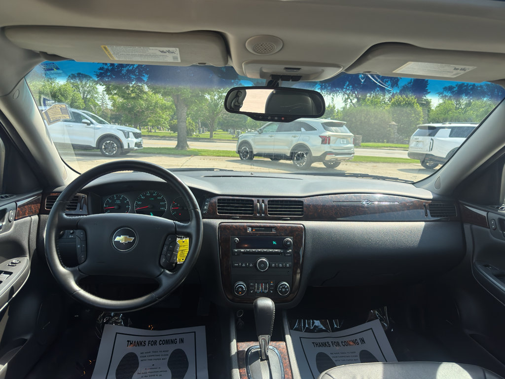 Used 2012 Chevrolet Impala LTZ FWD image 14