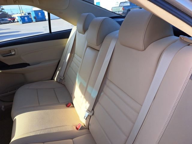 Used 2015 Toyota Camry XLE image 18