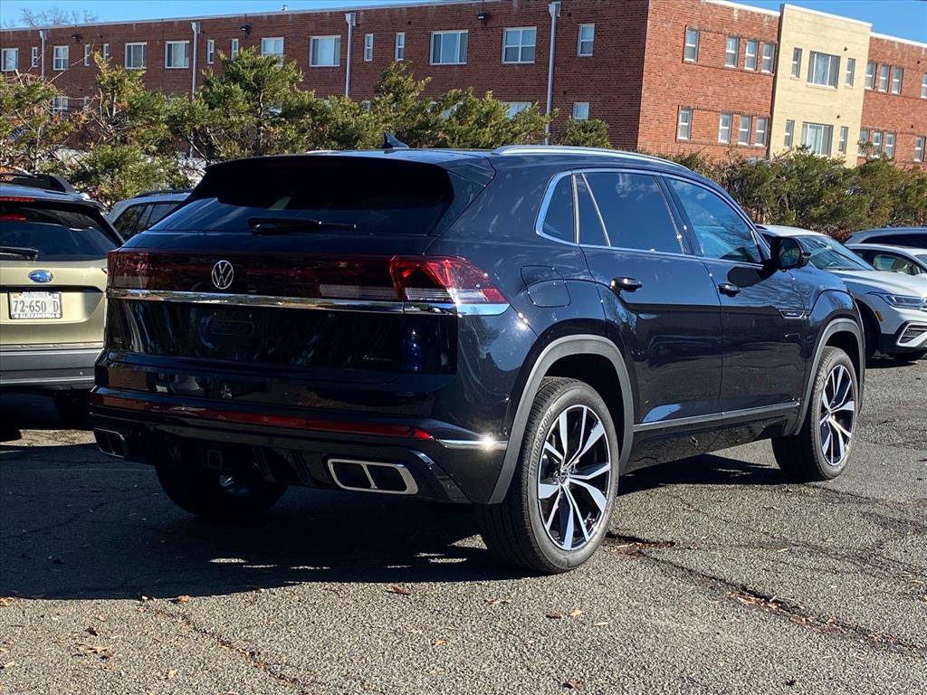 Certified 2025 Volkswagen Atlas Cross Sport SEL Premium R-Line image 3