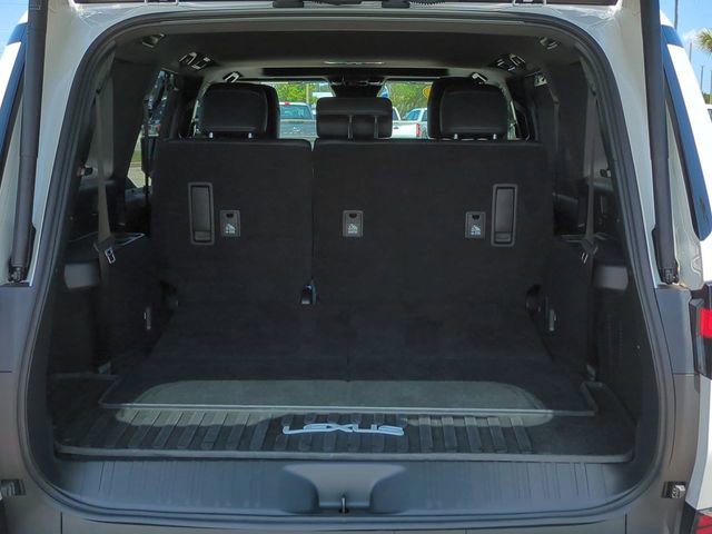 Used 2024 Lexus GX 550 w/ Accessory Package (31) AWD/4WD image 13