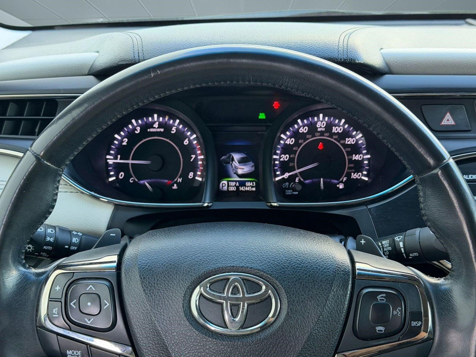 Used 2015 Toyota Avalon Limited FWD image 16