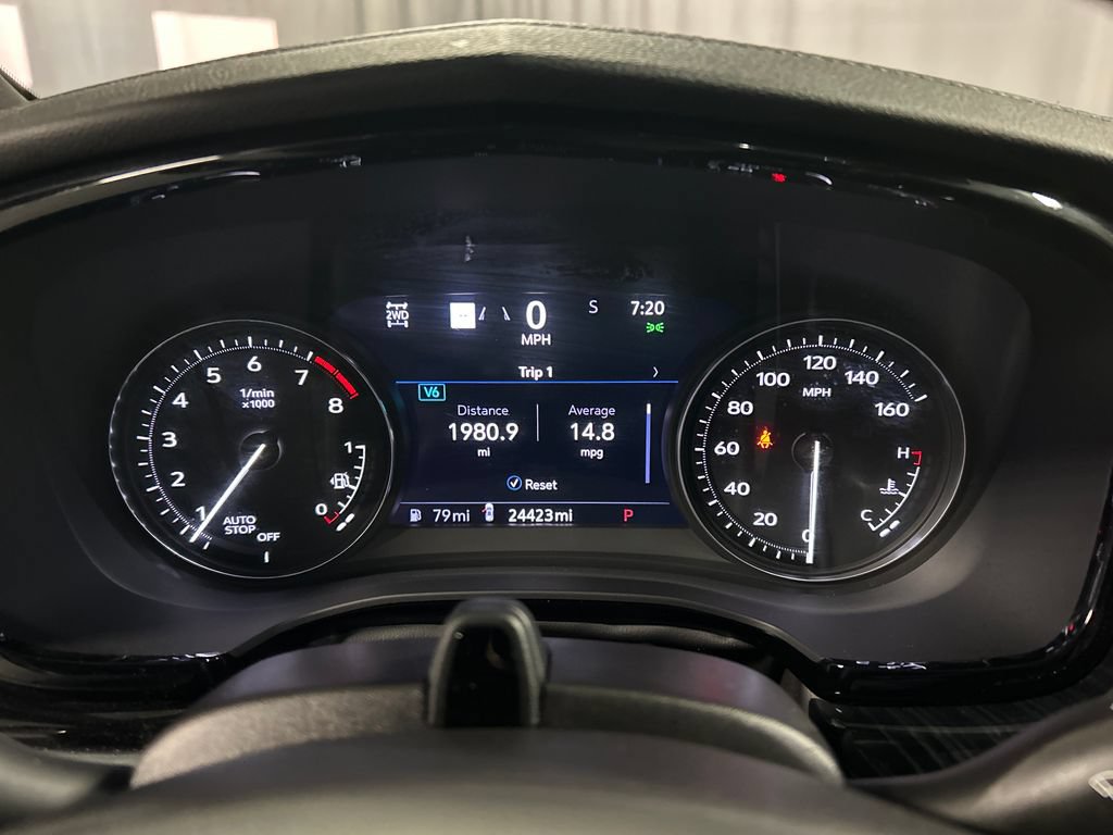 Used 2024 Cadillac XT6 Premium Luxury w/ Technology Package AWD/4WD image 16