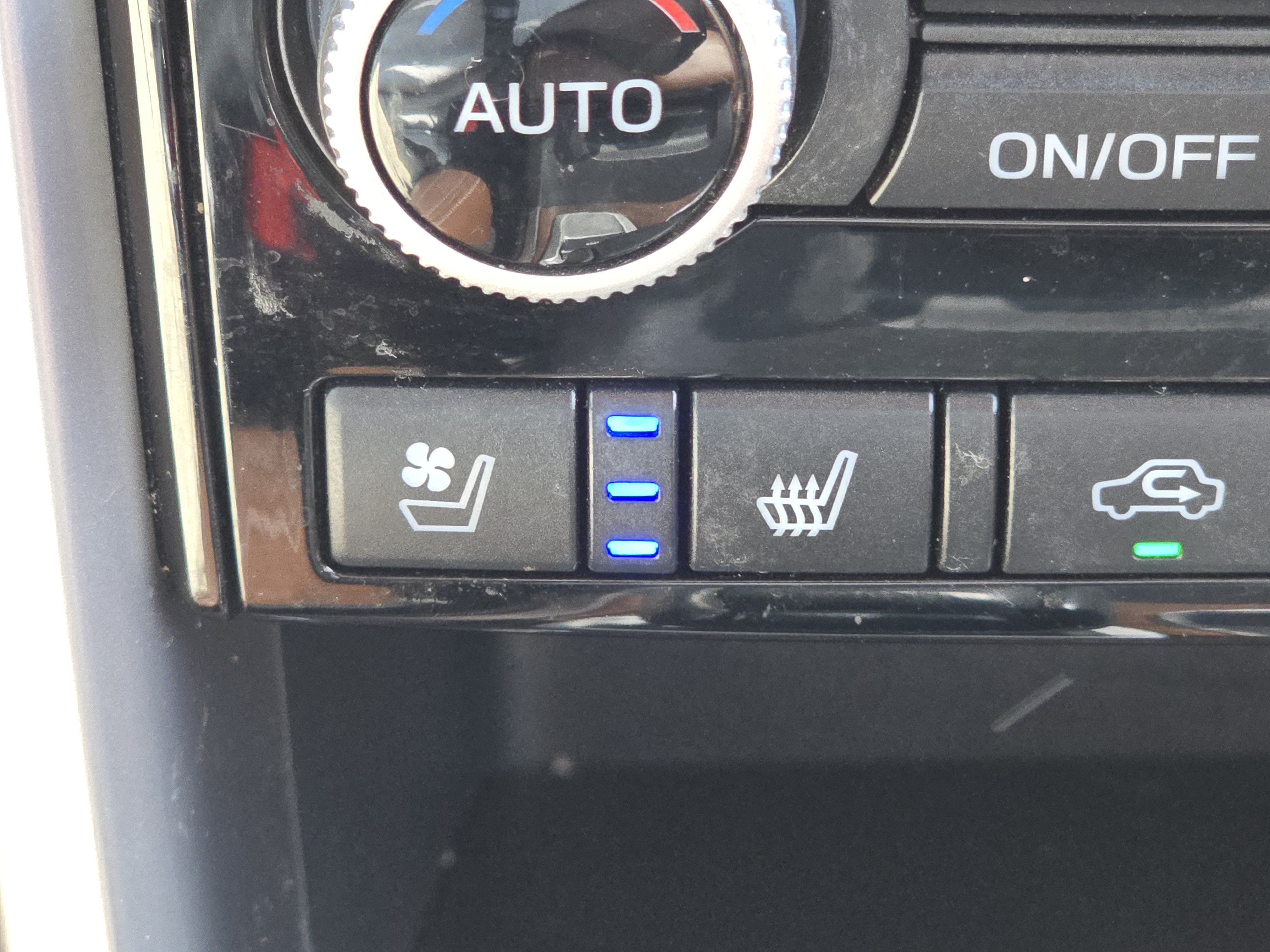 Used 2020 Subaru Ascent Touring w/ Popular Package #2A AWD/4WD image 11