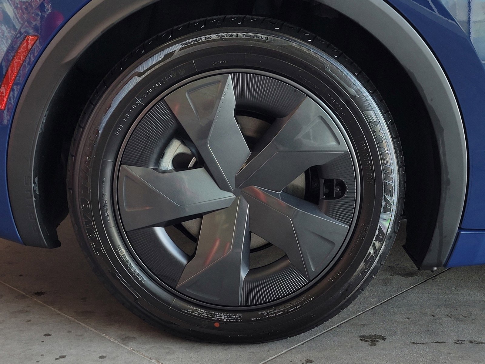 New 2026 Toyota Prius Plug-In Hybrid image 4