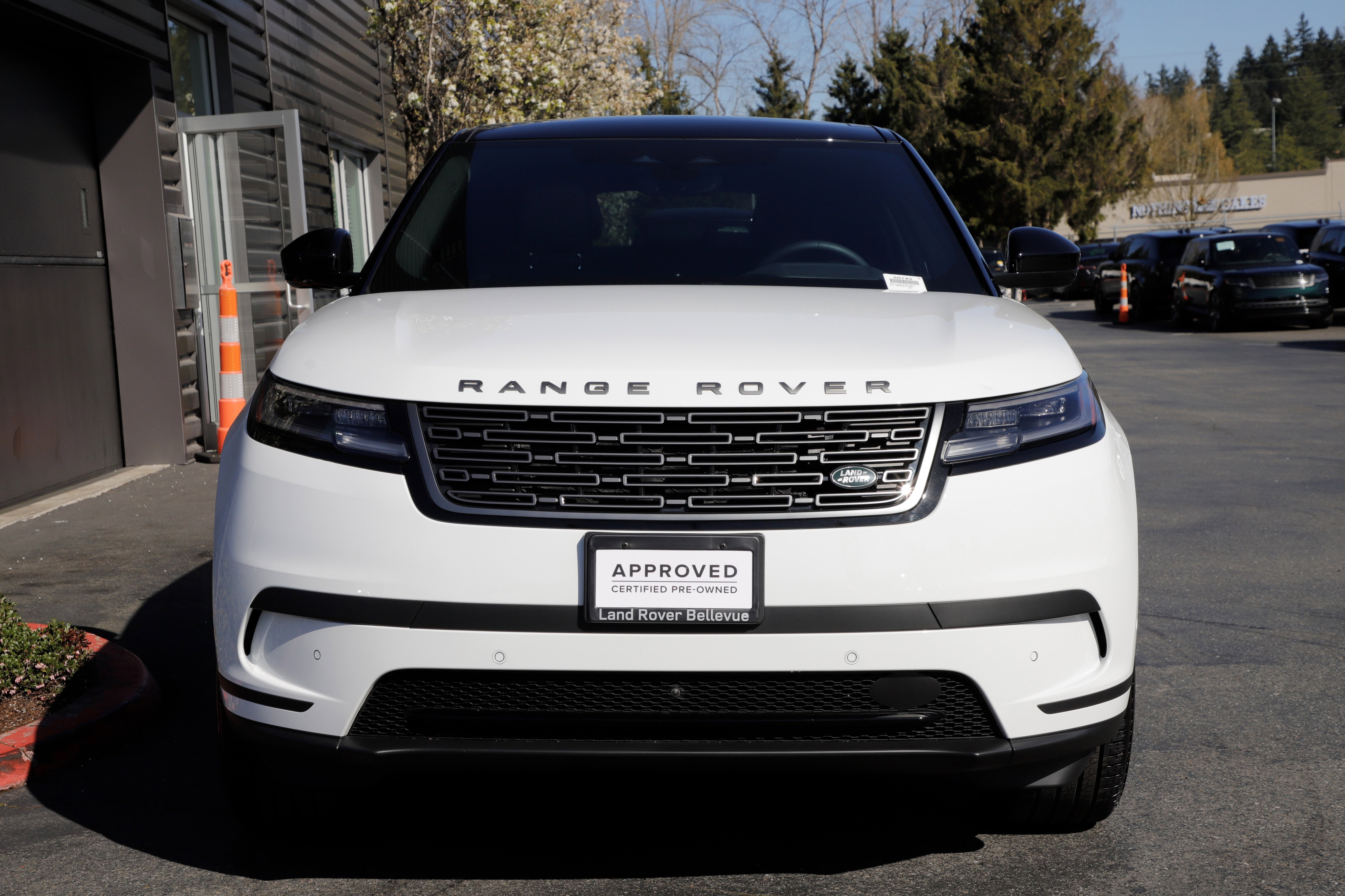 Certified 2026 Land Rover Range Rover Velar S AWD/4WD image 6