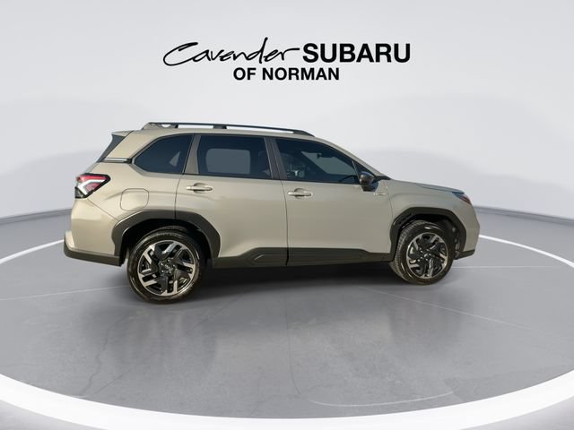 Used 2025 Subaru Forester Premium AWD/4WD image 2