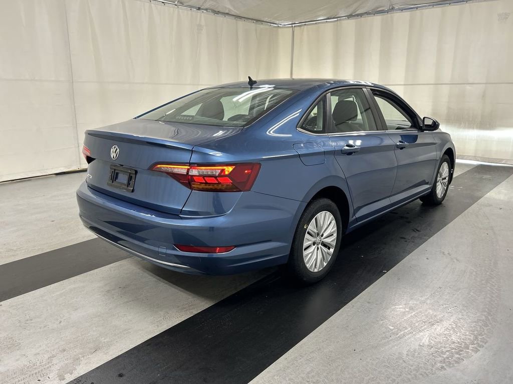 Used 2019 Volkswagen Jetta S image 2