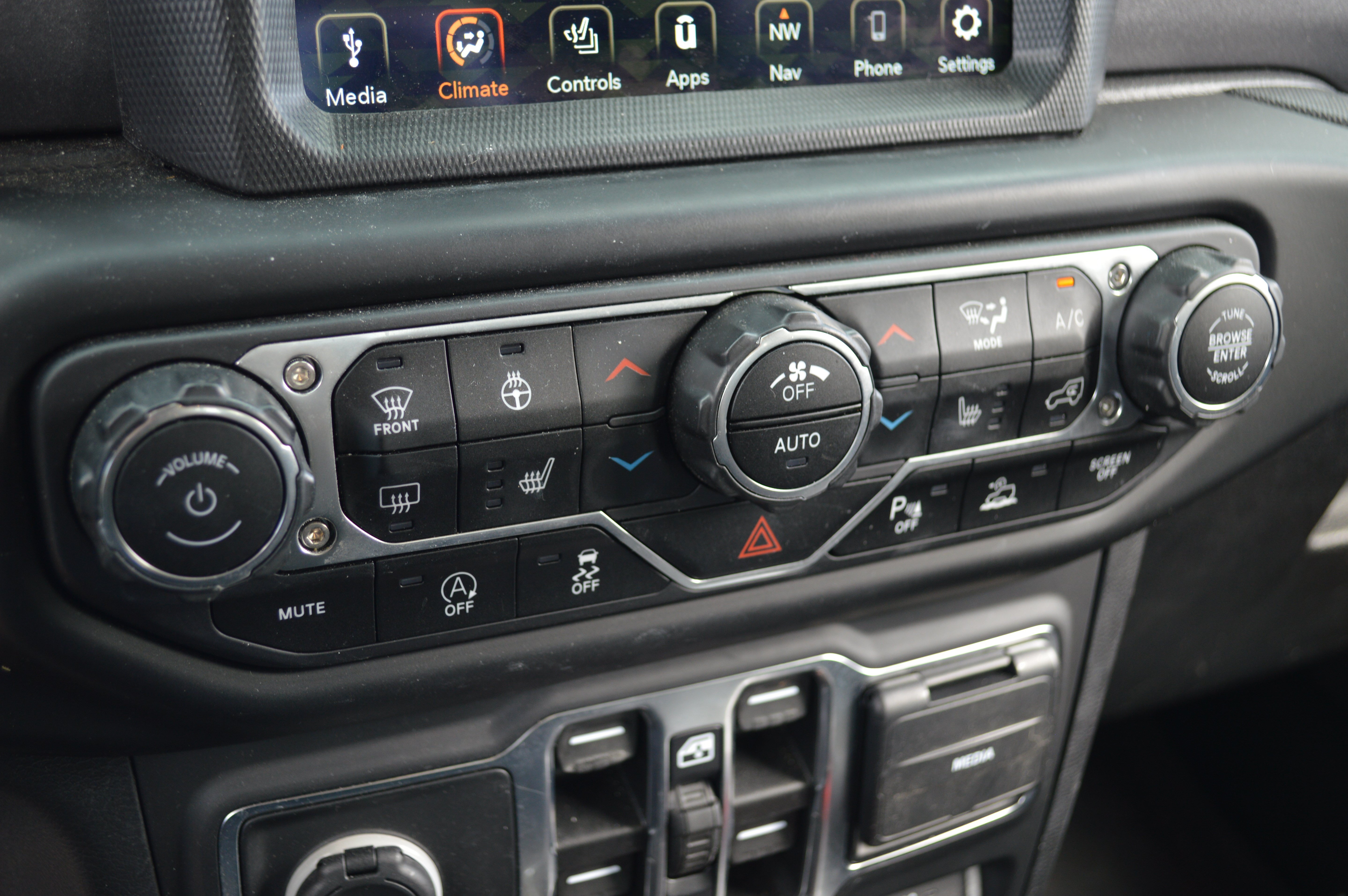 Used 2021 Jeep Gladiator Mojave AWD/4WD image 22
