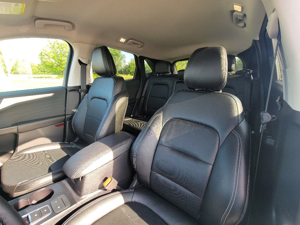Used 2022 Ford Escape SEL AWD/4WD image 10