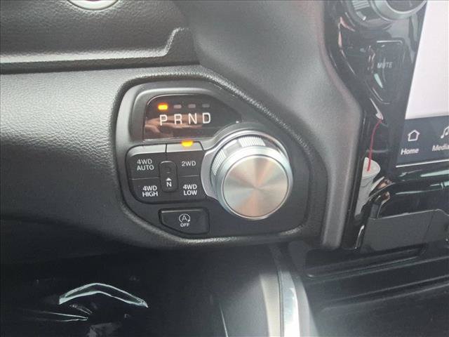 Used 2023 RAM 1500 Laramie AWD/4WD image 12