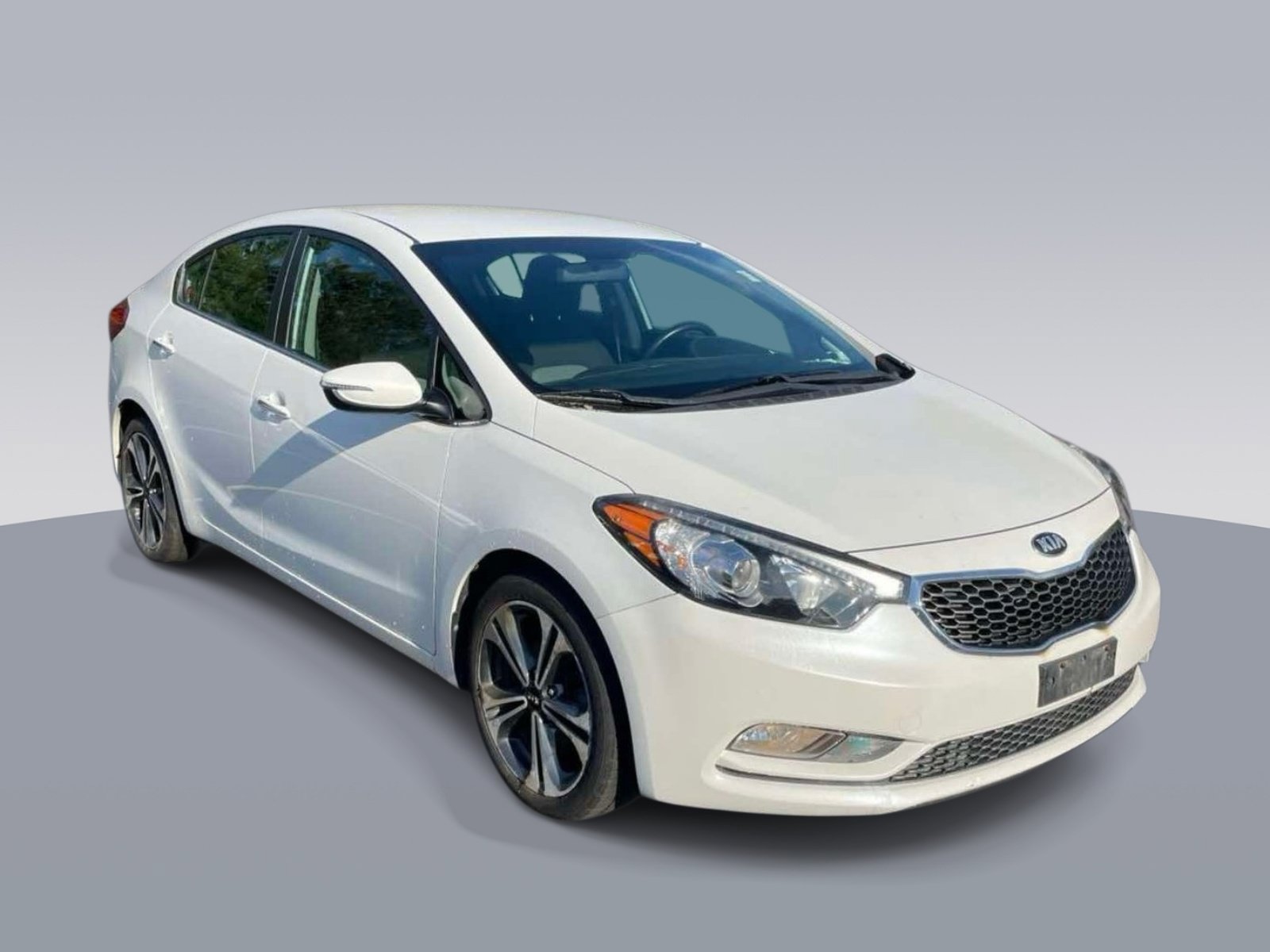 Used 2015 Kia Forte EX w/ UVO Package W/17" Alloys FWD image 2