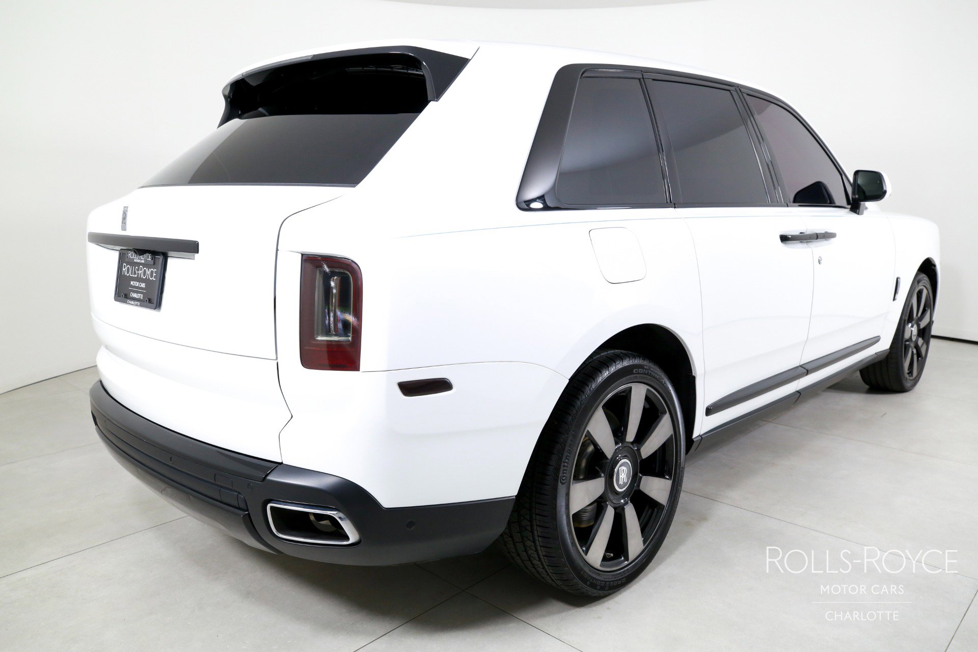 Certified 2023 Rolls-Royce Cullinan w/ Cullinan Package AWD/4WD image 2