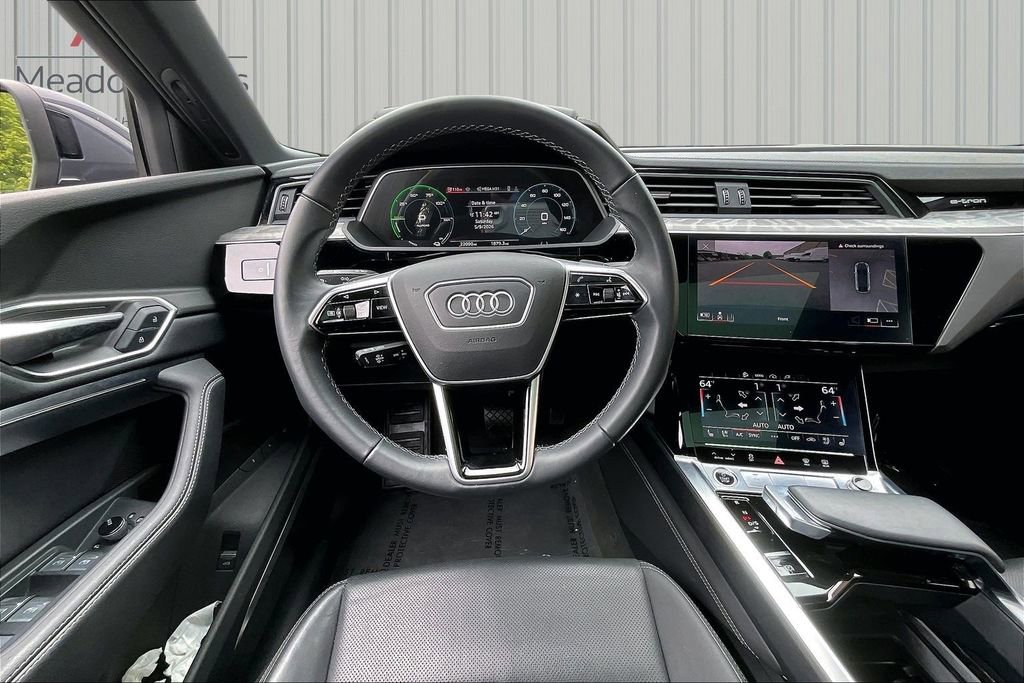Used 2024 Audi Q8 e-tron Premium Plus w/ Premium Plus Package AWD/4WD image 8
