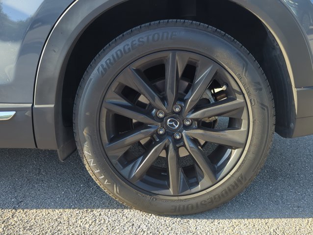 Used 2023 MAZDA CX-9 Carbon Edition image 9