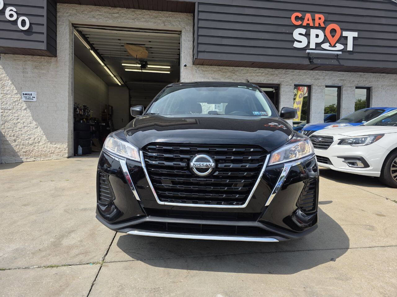 Used 2021 Nissan Kicks S image 2