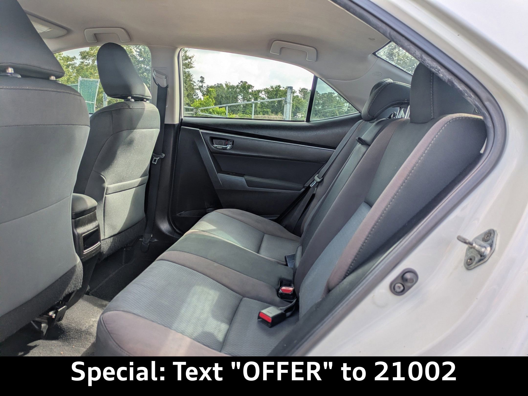 Used 2018 Toyota Corolla LE FWD image 14