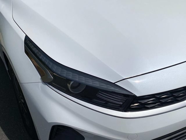 Used 2023 Kia Forte LXS w/ LXS Technology Package FWD image 4
