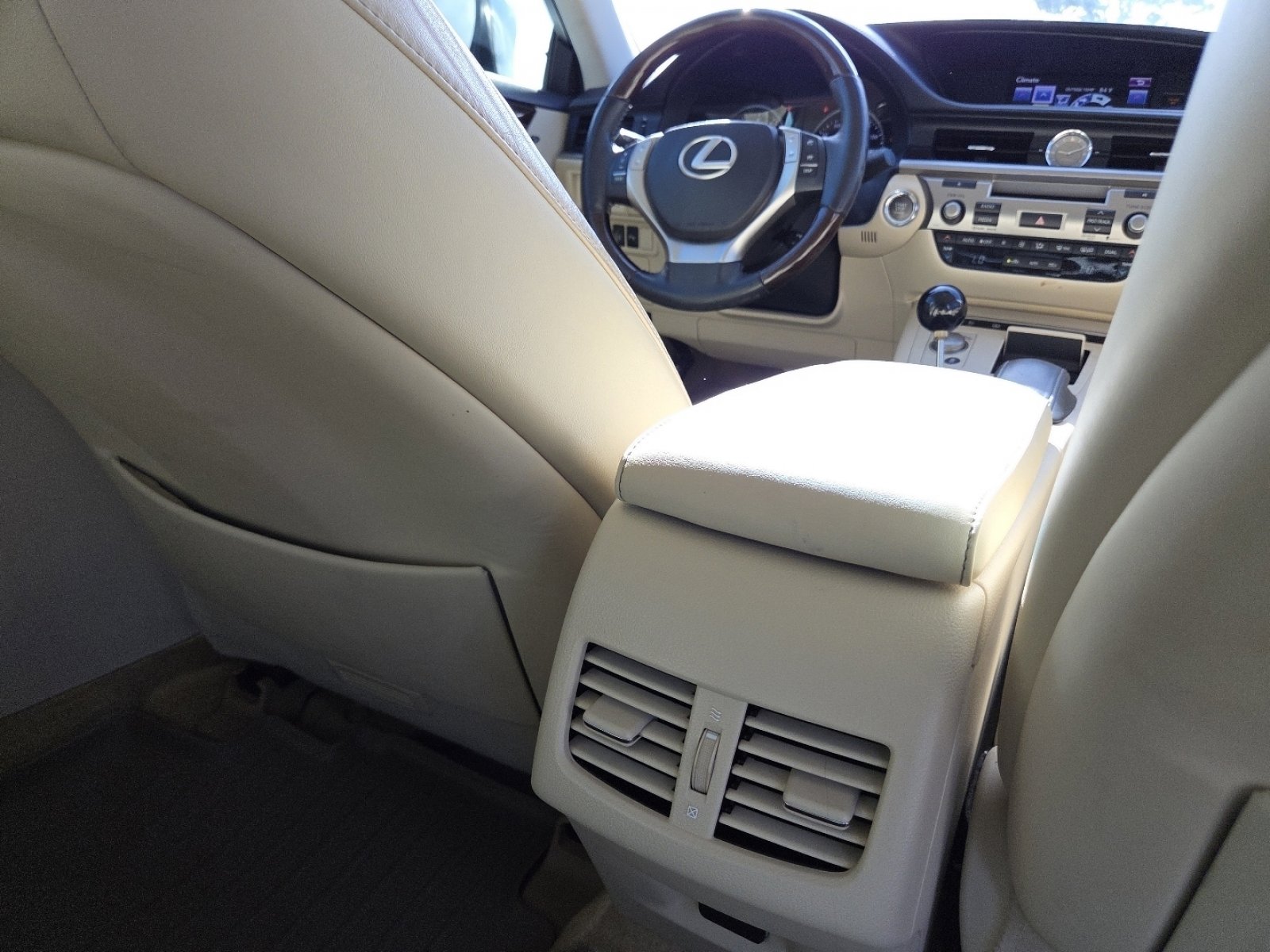 Used 2014 Lexus ES 350 w/ Luxury Package FWD image 23