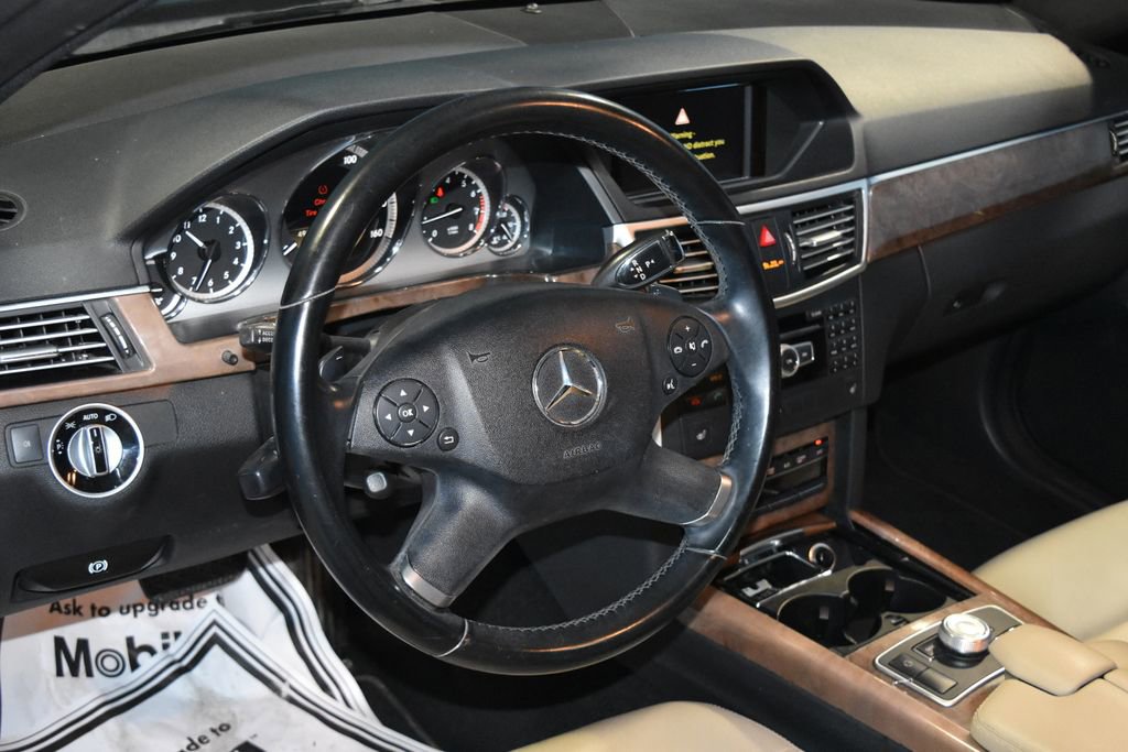 Used 2012 Mercedes-Benz E 350 4MATIC Sedan image 2