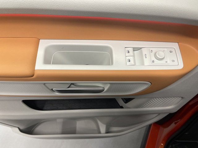 New 2025 Volkswagen ID. Buzz 1st Edition image 16