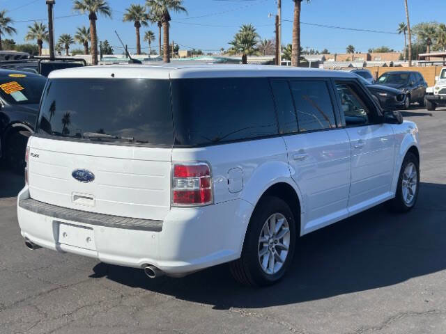 Used 2015 Ford Flex SE image 3