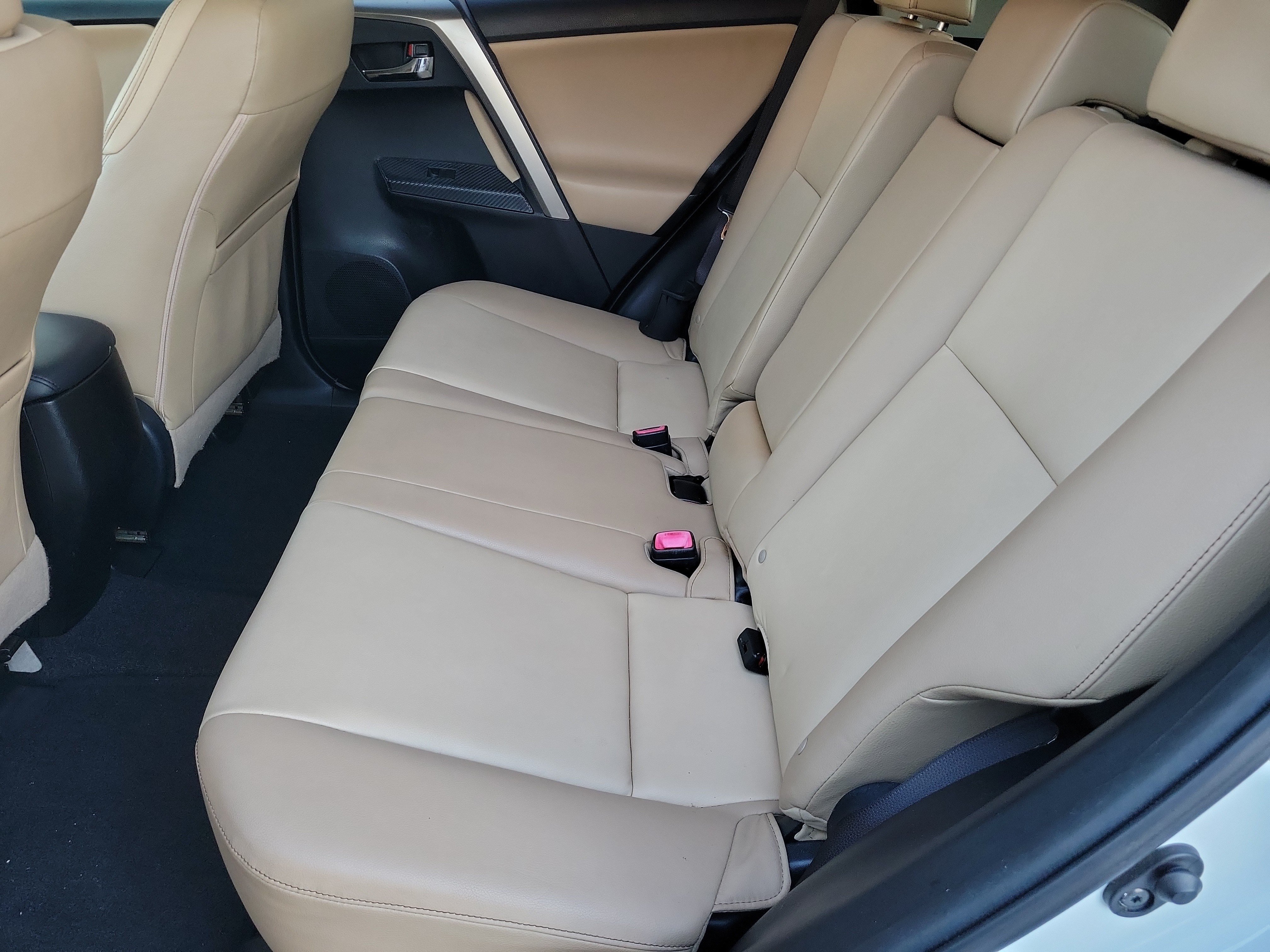 Used 2014 Toyota RAV4 Limited FWD image 12