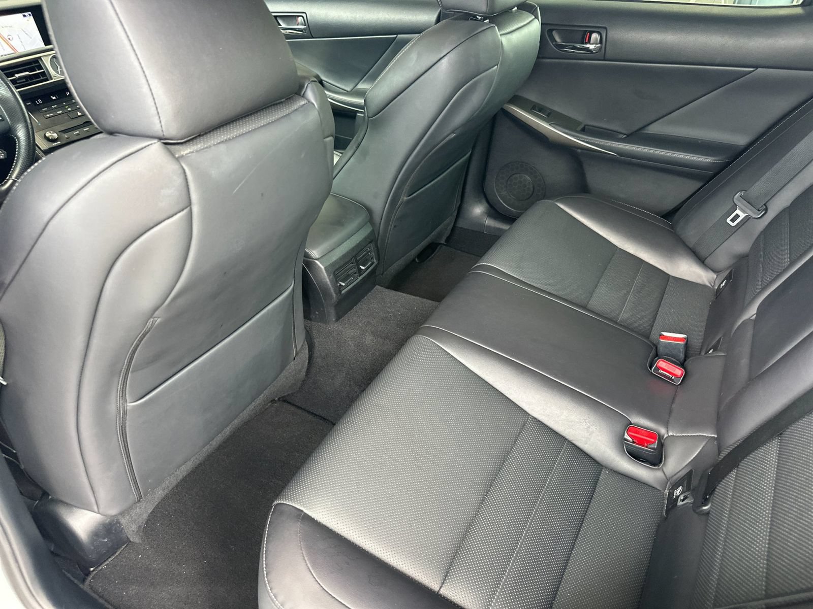 Used 2016 Lexus IS 200t w/ F Sport Package RWD image 11